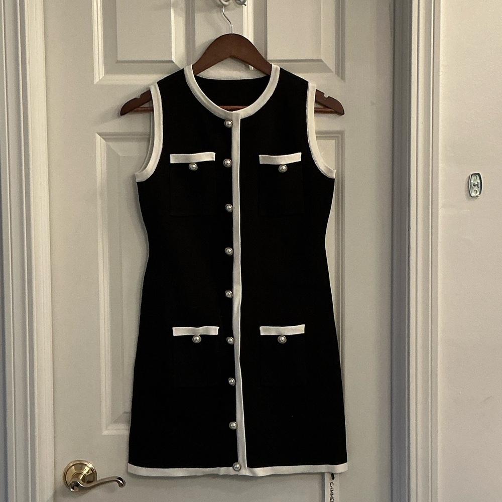 Commense Black and White Buttoned Mini Dress